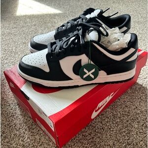 Nike Dunk Low Retro White Black Panda